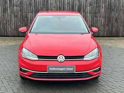 Used VW Golf VII Match 113 HP (83 kW) 2019 Red Hatchback