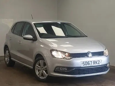 Usado VW Polo Edition 60 CV (44 kW) 2017 Plateado Utilitario