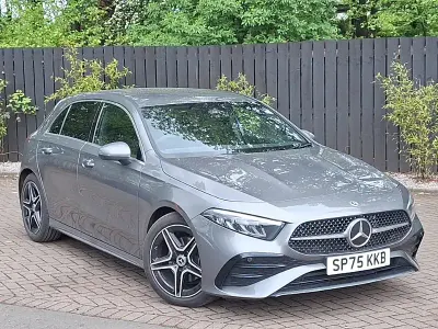Käytetty Mercedes A200 Executive 150 HP (110 kW) 2025 Harmaa Viistoperä