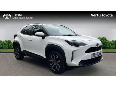 Used Toyota Yaris Cross Design 113 HP (83 kW) 2023 White SUV