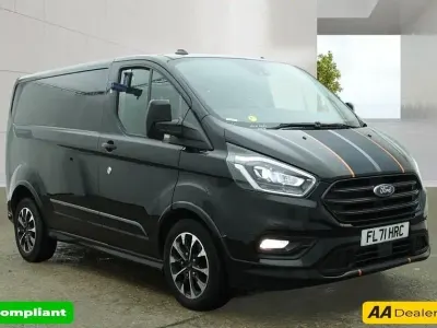 Usado Ford Transit Custom Sport 182 CV (133 kW) 2021 Negro Van
