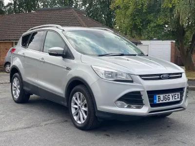 Used Ford Kuga Titanium 180 HP (132 kW) 2016 Silver SUV
