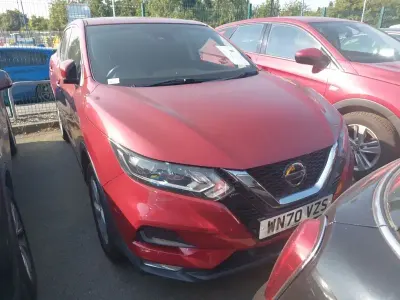 Used Nissan Qashqai Acenta Premium 157 HP (115 kW) 2020 Red SUV
