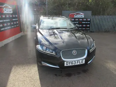 Usado Jaguar XF Luxury 2013 Preto Carrinha