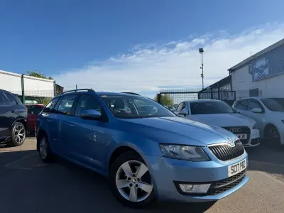 Używany Skoda Octavia SE 150 KM (110 kW) 2017 Niebieski Kombi