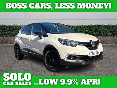 Used Renault Captur Iconic 90 HP (66 kW) 2018 Cream/black SUV
