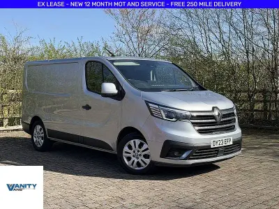 Used Renault Trafic 2023 Highland grey