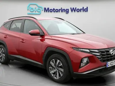 Used Hyundai Tucson SE 180 HP (132 kW) 2023 Red SUV