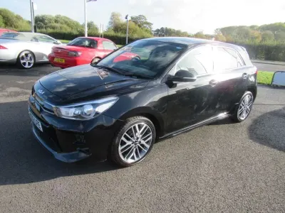 Begagnad Kia Rio GT-Line S 2022 Svart Halvkombi