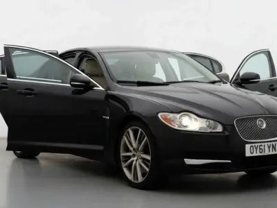 Usado Jaguar XF Portfolio 2011 Preto Sedan