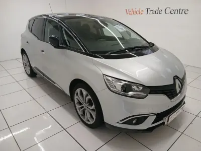 Used Renault Scénic Iconic 120 HP (88 kW) 2019 Silver MPV