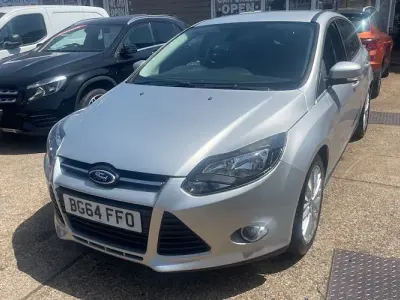 Used Ford Focus Zetec 125 HP (91 kW) 2014 Silver Hatchback