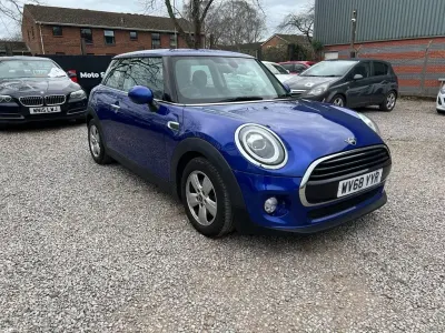 Used Mini Cooper Hatch 136 HP (100 kW) 2018 Blue Hatchback