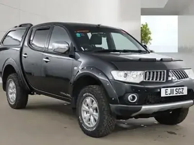 Used Mitsubishi L200 134 HP (98 kW) 2011 Black Pickup
