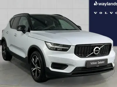 Used Volvo XC40 R-Design 161 HP (118 kW) 2022 Silver SUV
