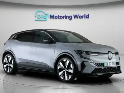 Gebraucht Renault Megane E-Tech Techno 160 kW (218 PS) 2023 Grau Kleinwagen