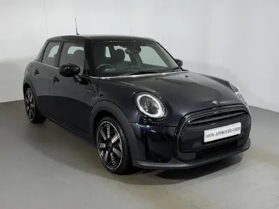 Used Mini Cooper Exclusive 2023 Blue/black Hatchback