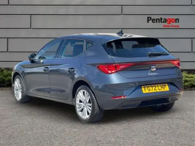 Used Seat Leon SE Dynamic 128 HP (94 kW) 2022 Grey Hatchback