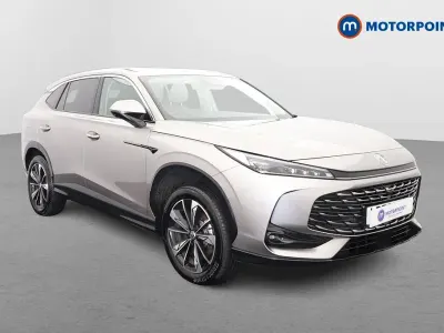 Usado MG HS SE 224 HP (164 kW) 2025 Prateado SUV