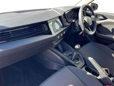 Usado Audi A1 Design 94 HP (69 kW) 2021 Branco SUV