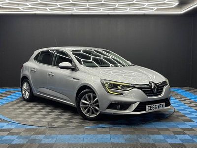 Used Renault Mégane IV Dynamique 110 HP (80 kW) 2016 Silver Hatchback