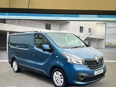 Used Renault Trafic 2014 Blue MPV