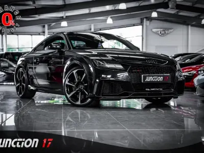 Begagnad Audi TT RS Business 400 HK (294 kW) 2018 Svart Sportkupé