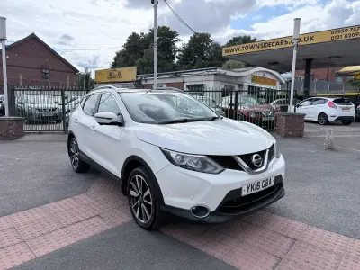 Used Nissan Qashqai Tekna 115 HP (84 kW) 2016 White SUV