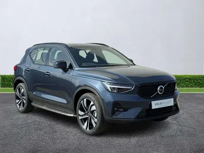 Nuevo Volvo XC40 Plus 2026 Azul SUV