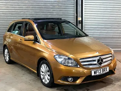 Used Mercedes B180 SE 107 HP (78 kW) 2013 Beige Hatchback