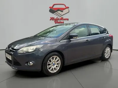 Usado Ford Focus Titanium 2011 Cinzento Citadino