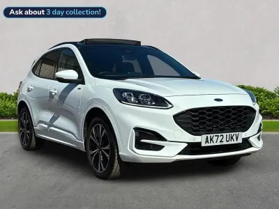 Usado Ford Kuga ST-Line X 225 CV (165 kW) 2022 Blanco SUV