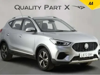 Käytetty MG ZS Excite 111 HP (81 kW) 2022 Hopea Katumaasturi