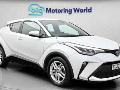 Second-hand Toyota C-HR 122 CP (89 kW) 2023 SUV