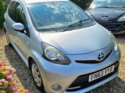 Used Toyota Aygo 68 HP (50 kW) 2013 Silver Hatchback