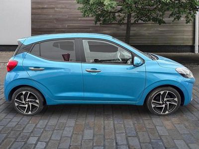 Used Hyundai i10 Premium 67 HP (49 kW) 2023 Blue Hatchback