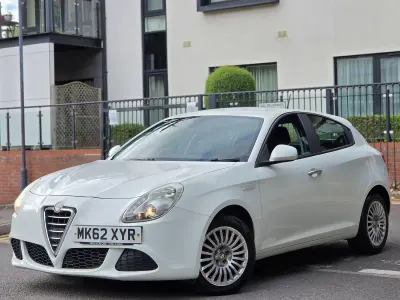 Used Alfa Romeo Giulietta Turismo 105 HP (77 kW) 2012 White Hatchback