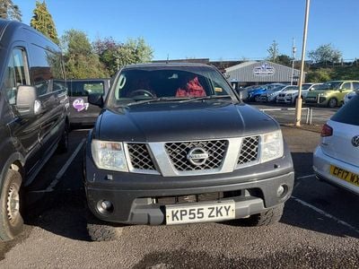 Usado Nissan Navara 174 HP (127 kW) 2006 Cinzento Pickup