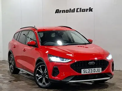 Used Ford Focus Active X 155 HP (114 kW) 2023 Red Estate