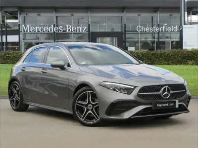Usado Mercedes A200 Executive 150 HP (110 kW) 2025 Cinzento Citadino