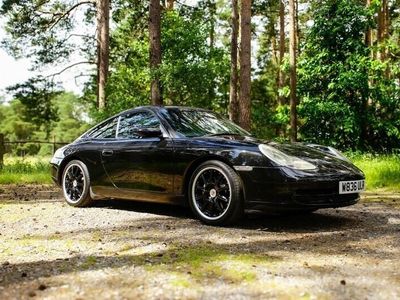 Porsche 911 Carrera 4