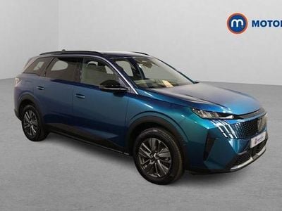 Usado Peugeot 5008 Allure 145 HP (106 kW) 2025 Azul SUV
