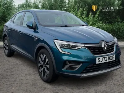 Begagnad Renault Arkana Iconic 140 HK (102 kW) 2022 Blå SUV