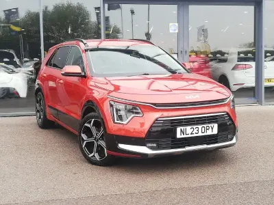 Used Kia Niro 139 HP (102 kW) 2023 Orange SUV