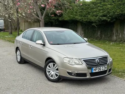 Usado VW Passat 140 HP (102 kW) 2009 Bege Coupé