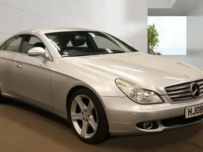 Begagnad Mercedes CLS320 2008 Silver Sportkupé