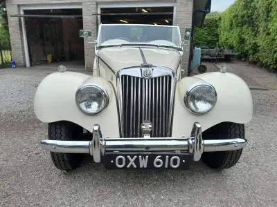 Used MG F 1954 White Cabriolet