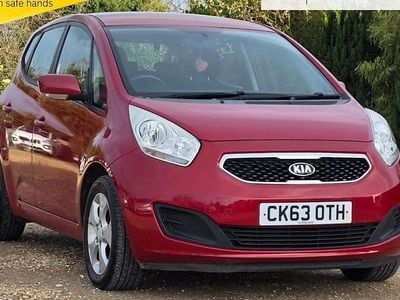 Used Kia Venga 125 HP (91 kW) 2013 Red Hatchback