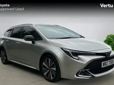 Used Toyota Corolla Design 140 HP (102 kW) 2025 Silver Estate