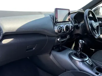 Used Nissan Juke N-Connecta 112 HP (82 kW) 2022 Blue SUV